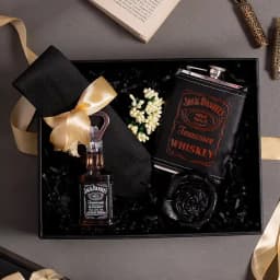 Executive Gentleman’s Luxe Hamper 1