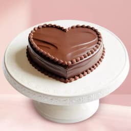 Classy Heart Shape Chocolate Fondant Cake 1