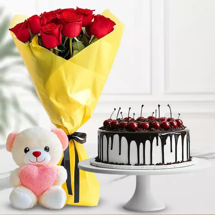 Pretty Hamper of Rose Bouquet N More