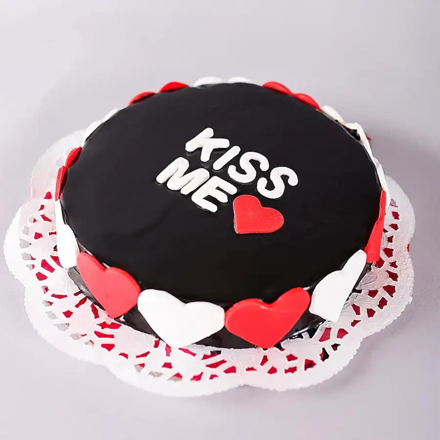 Trendy Kiss Day Photo Cake in Chocolate Flavor