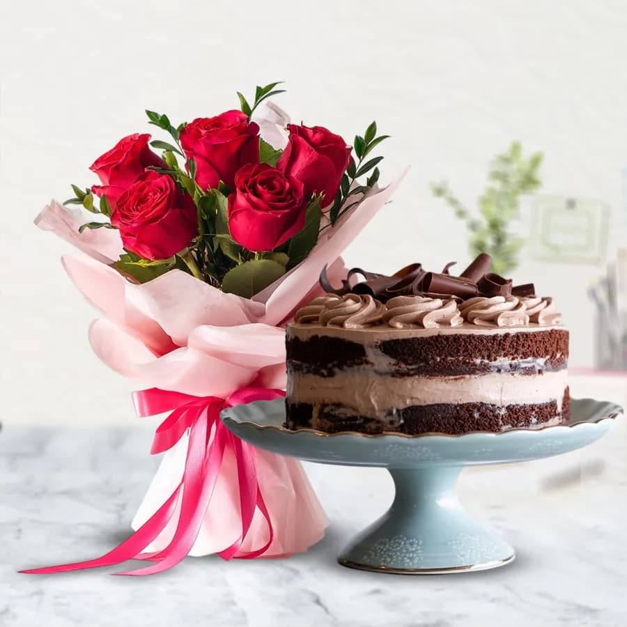 Chocolate Cake with Red Roses Bouquet