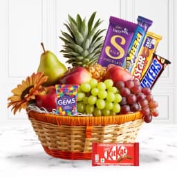 Mouth Watering Gift Hamper of Assorted Chocolates n Fresh Fruits 1