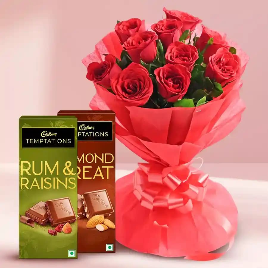 Wonderful Bouquet of Red Roses with Chocolates