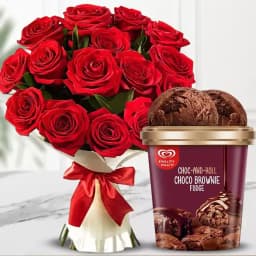 Dazzling Rose Bouquet N Choco Brownie Fudge Ice Cream Gift Combo 1