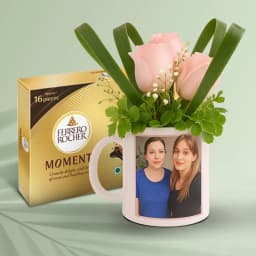 Lovers Choice Pink Roses in Personalized Photo Mug with Ferrero Moments 1