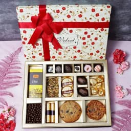 Deluxe Choco Selection Box 1