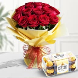 Smashing Love Combo of Red Roses n Ferrero Rocher Chocolate 1