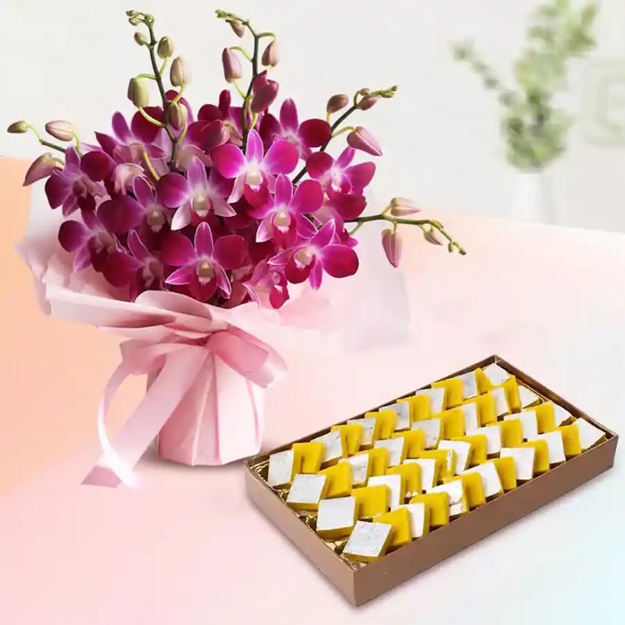 Delightful Orchids & Kaju Kesar Hamper