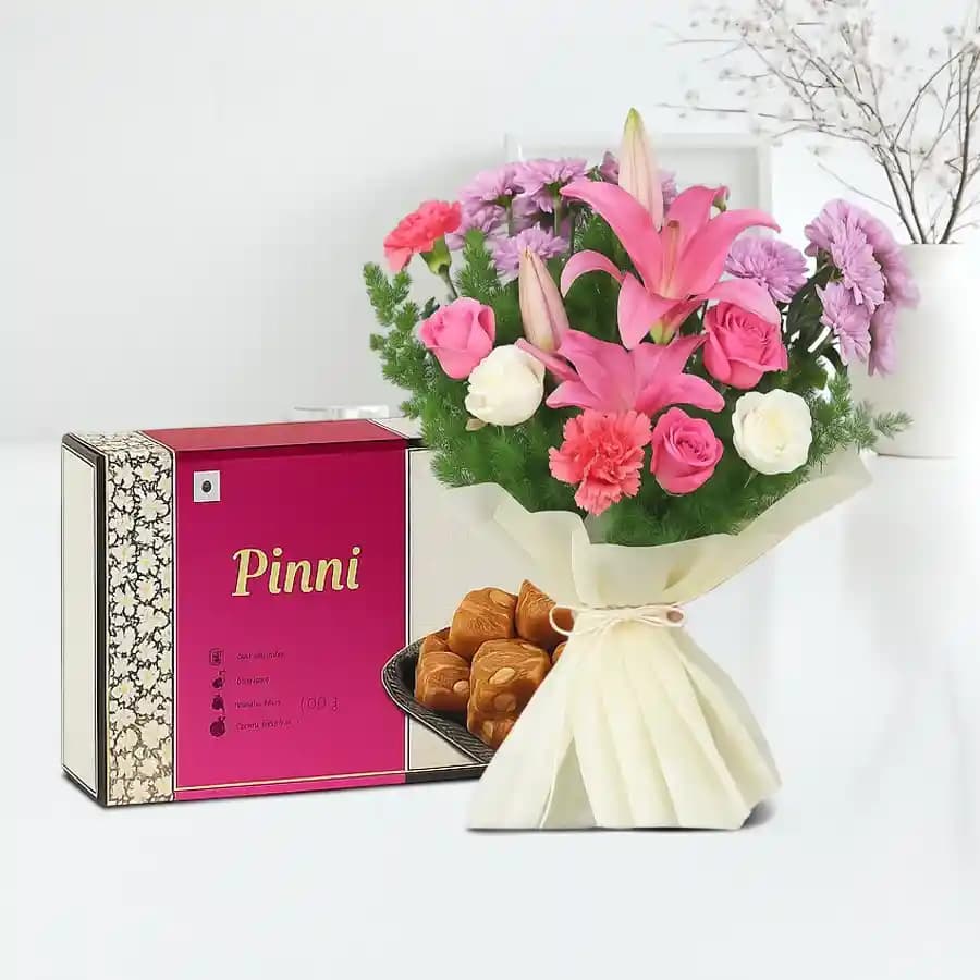 Pinni with Seasonal Flower Bouquet