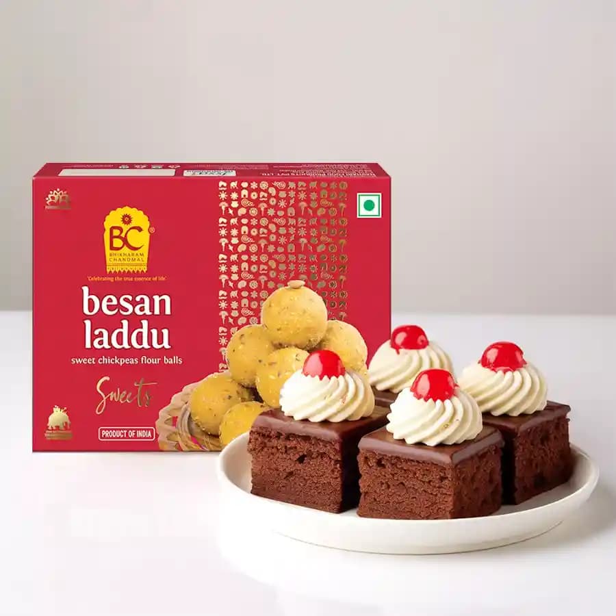 Besan Ladoo with Chocolate Pastry