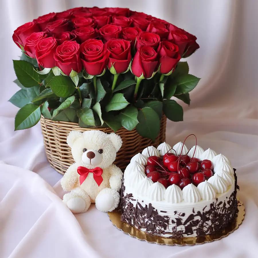 Red Roses with Black Forest Cake N Teddy