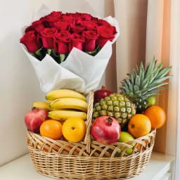 Red Roses Bouquet with Fresh Fruits Basket 1