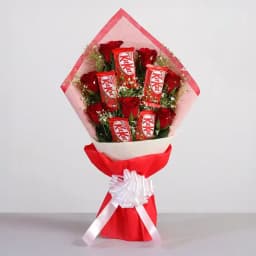 Mesmerizing Rosy N Chocolaty Bouquet 1