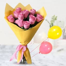 Pretty Combo of Pink Roses with Balloons 1