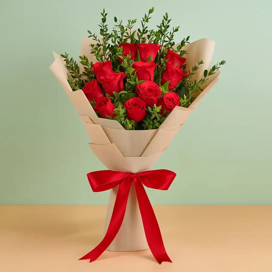 Classy Tissue Wrap Bouquet of Dutch Roses