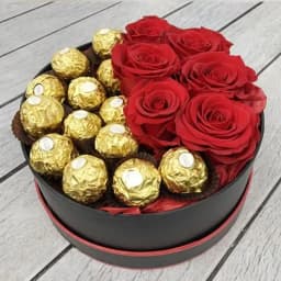 Amusing Ferrero Rocher n Red Roses Hat Box 1