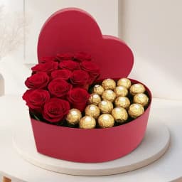 Sweet 16 Celebration Heart Gift Box 1