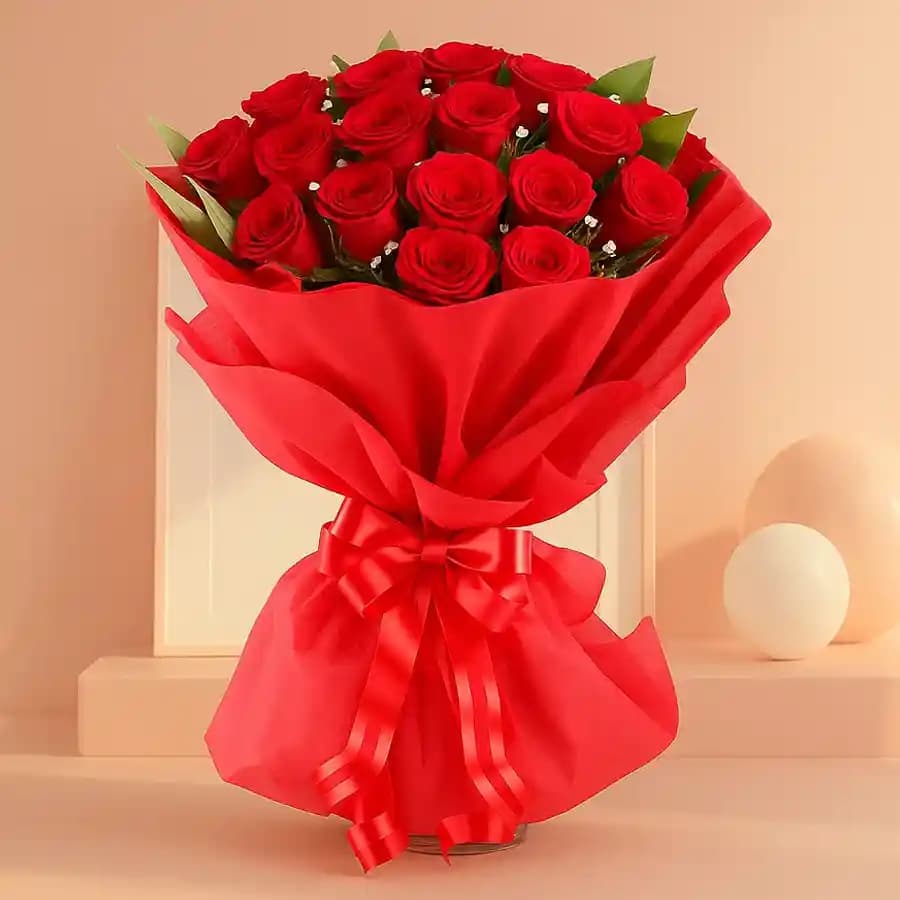 Alluring Bouquet of Red Roses