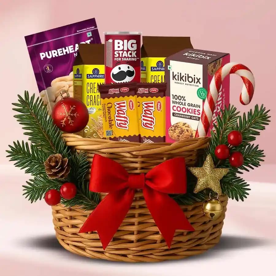 Nuts with Cookies & Chips Gift Hamper