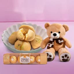 Jolbhora Sandesh from Balaram Mullick with Teddy N Ferrero Rocher Chocolate 1