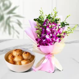 Baked Rasgulla from Balaram Mullick with Orchid Bouquet 1