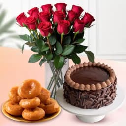 Red Roses N Sweet Temptations 1