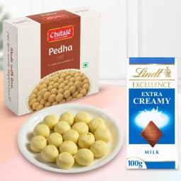 Sakhari Pedha from Chitale Bandhu Mithaiwale with Lindt Excellence Chocolate Bar 1