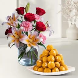Floral Vase N Boondi Laddu 1