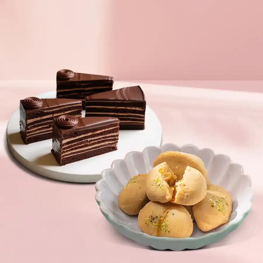 Nolen Gurer Jalbhara Sandesh from Ganguram with Chocolate Pastry