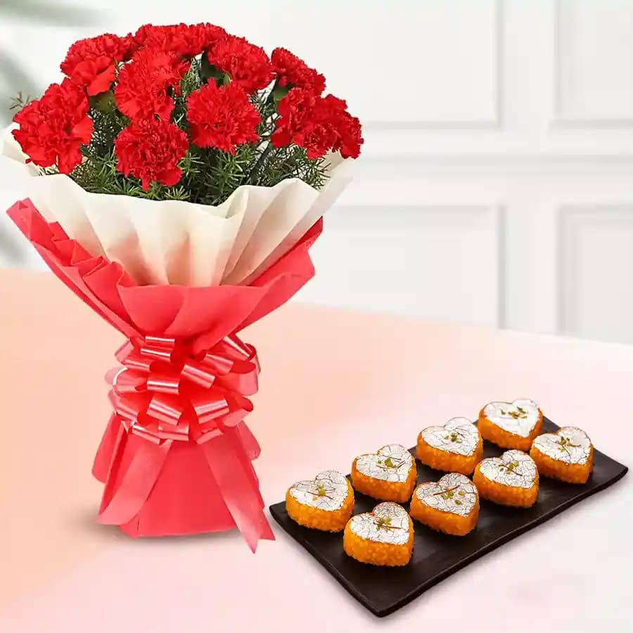 Motipaan from Ganguram with Red Carnation Bouquet