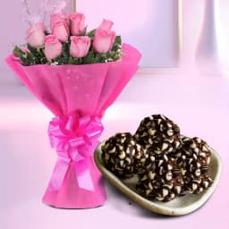 Kaju Chocotwin Bliss with Elegant Pink Roses 1