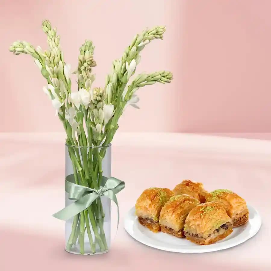 Baklava Bliss: Flowers & Flavor