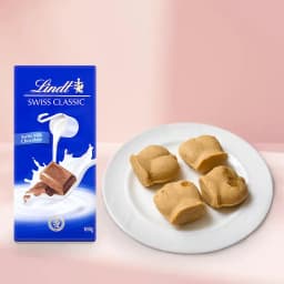 Nolen Gurer Jalbhora from K.C.Das with Lindt Excellence Chocolate 1