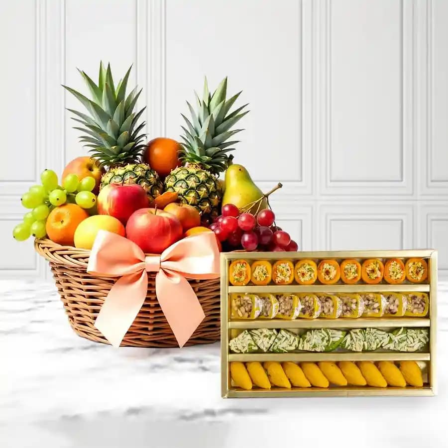 Gourmet Cashew Bliss & Seasonal Fruit Medley