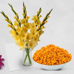 Golden Blooms and Crunchy Delights 1