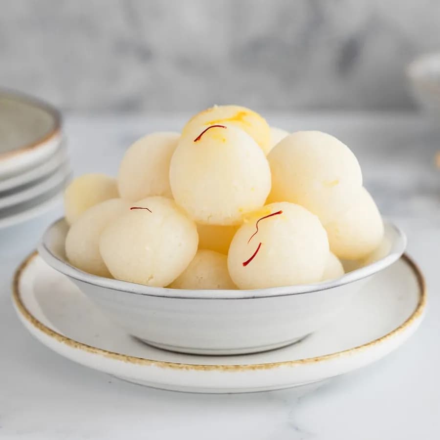 Spongy Rosogolla Indulgence