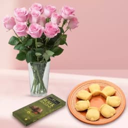 Charming Floral Sweet Indulgence Set 1