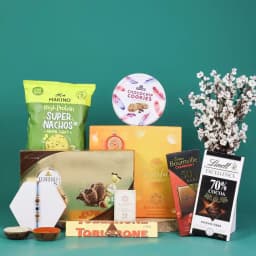 Luxury Rakhi Celebration Hamper 1