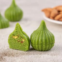 Festive Gifting Pistachio Modak Hamper 1