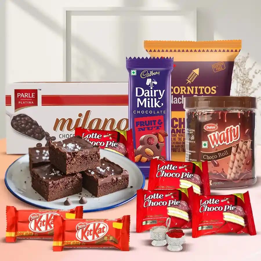 Remarkable Snacks Combo Gift