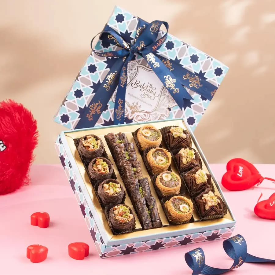 Elegant Valentine's Treats: Luxurious Baklava Selection