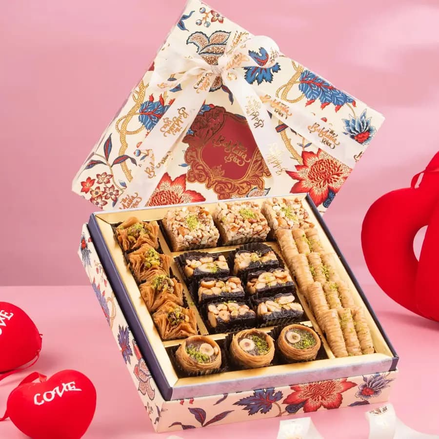 Baklava Bliss - Exquisite Treats for Your Sweetheart