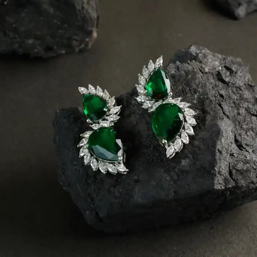 Lustrous Emerald Elegance