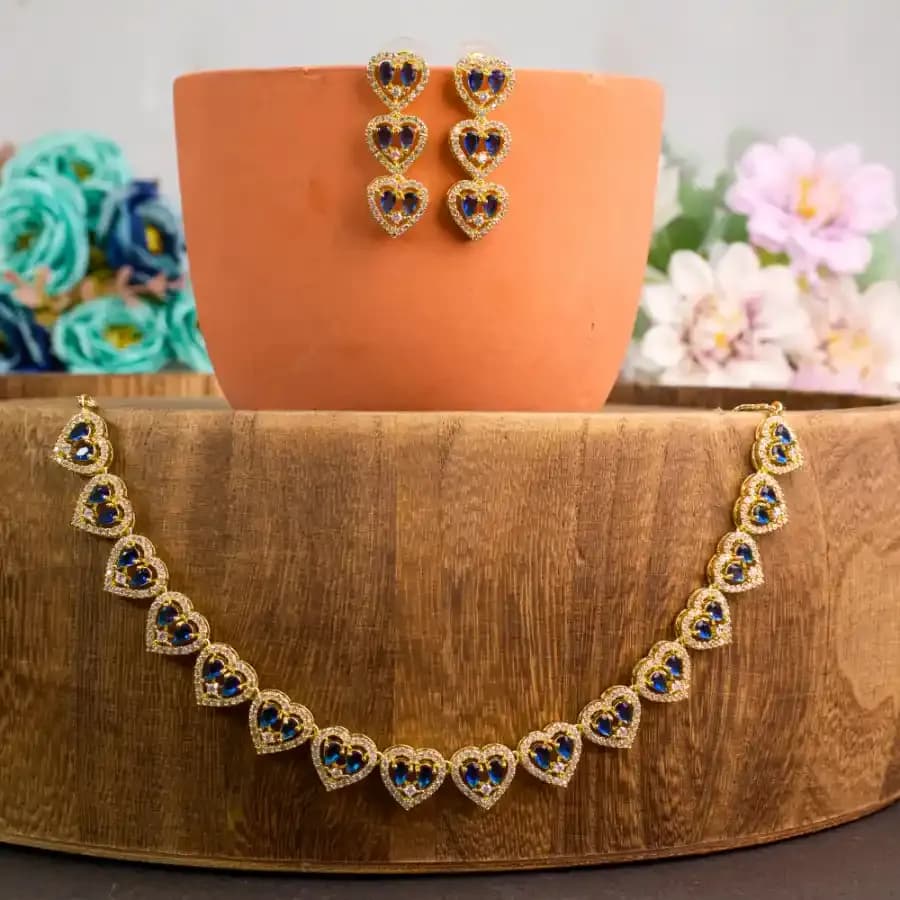 Heartfelt Elegance Necklace Set