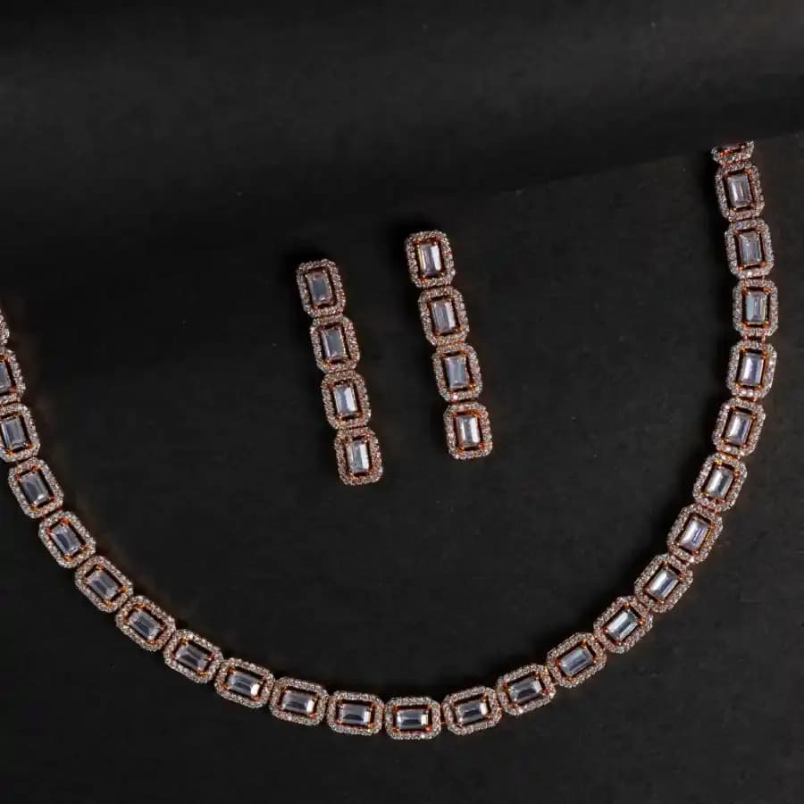 Sophisticated Evening Glow Necklace