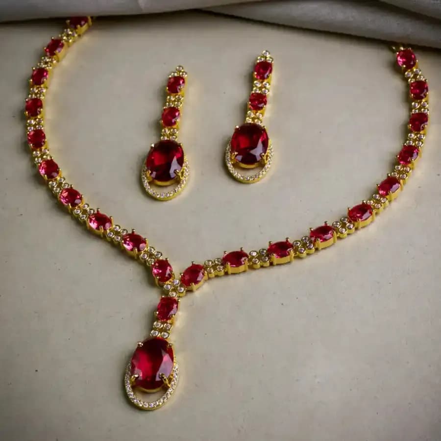 Sophisticated Oval Gemstone Pendant