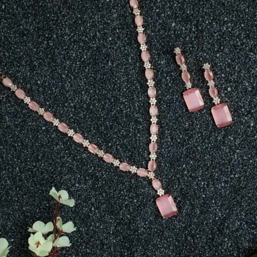 Floral Elegance Necklace Set