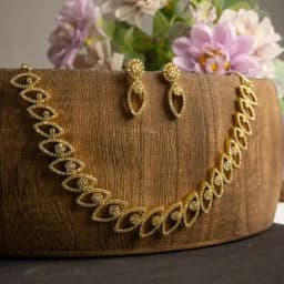 Chic Floral Marquise Jewelry Ensemble 1