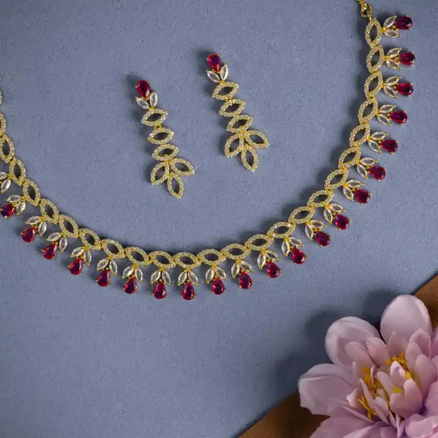 Floral Delight Necklace Ensemble