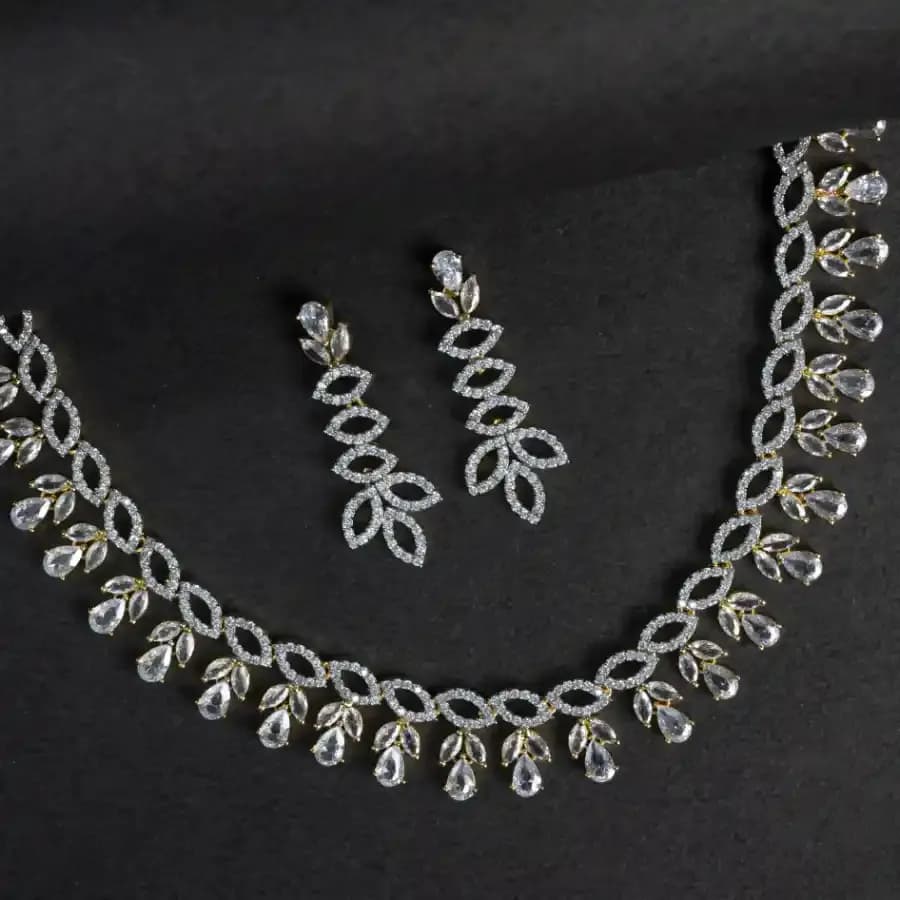 Chic Tulip Blossom Jewelry Set